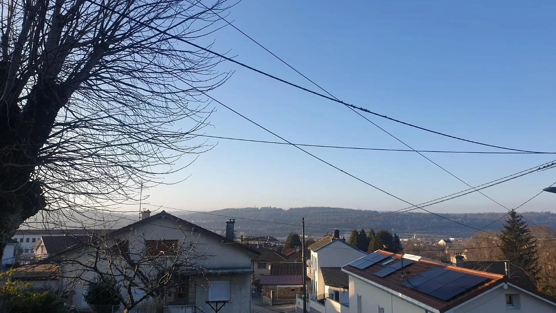 Au Pied De La Foret ! Oyonnax